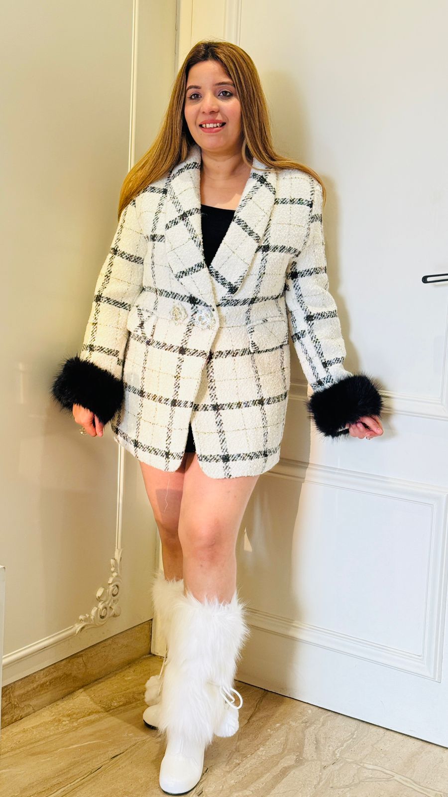White Warm Long Coat with Fur Pockets – Elegant Winter Wear by Selfie Kurtiz