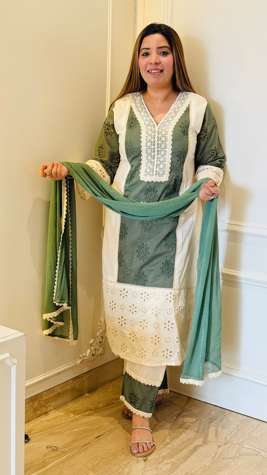 Zoya Schiffli Suit Set- Green