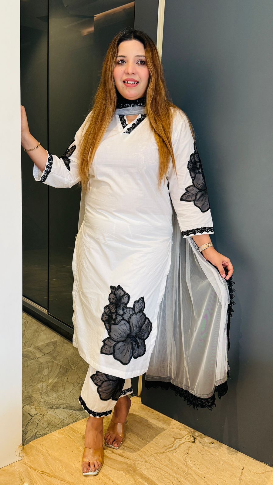 Noor Cotton Suit Set- White