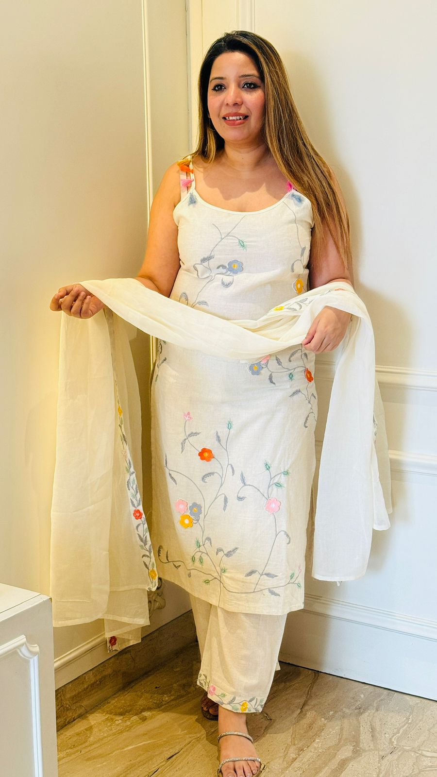 Noor Cotton Suit Set- White