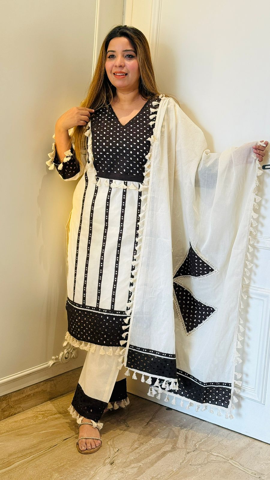 Inaaya Cotton Set- White