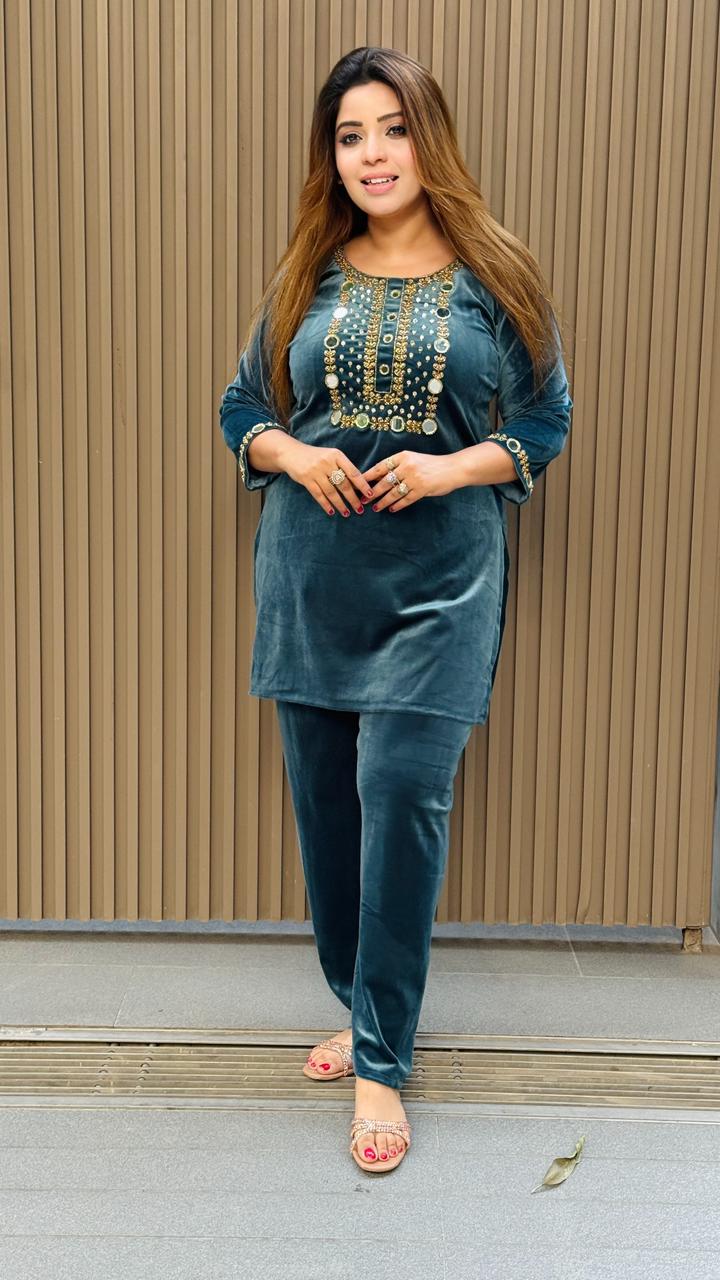 Navika Cordset- Black, Blue