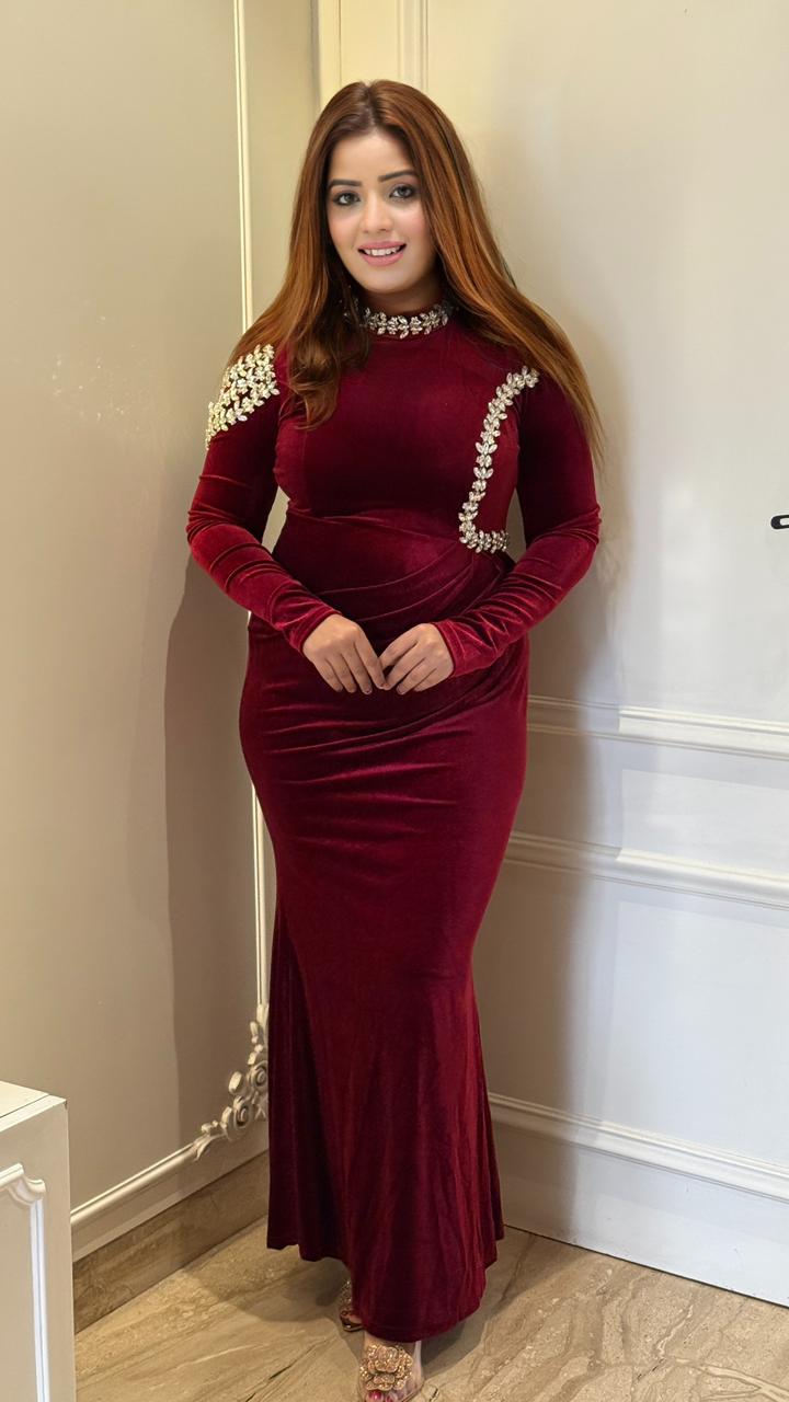 Stonelle Dress- Maroon, Black