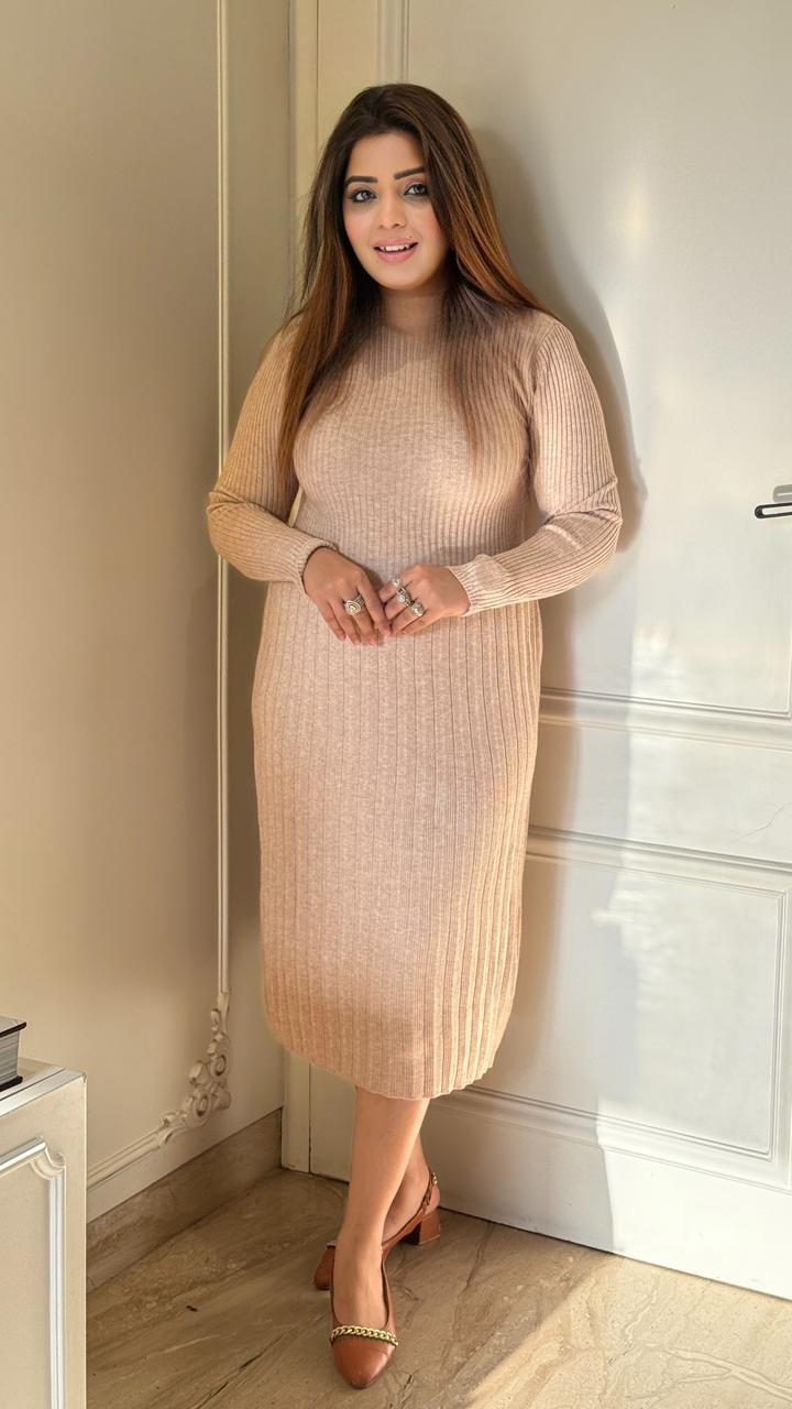 Nivora Nesting Dress- Brown, Beige, Grey, Black