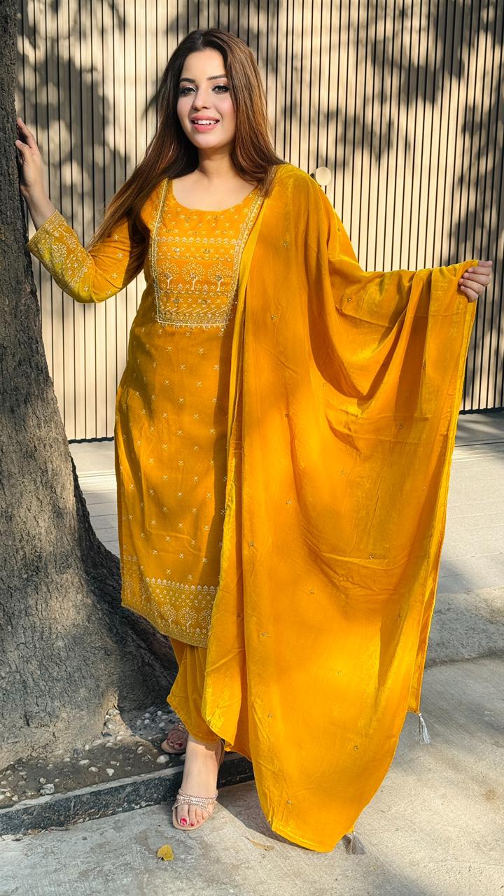 Elsinora Velvet Suit Set- Mustard