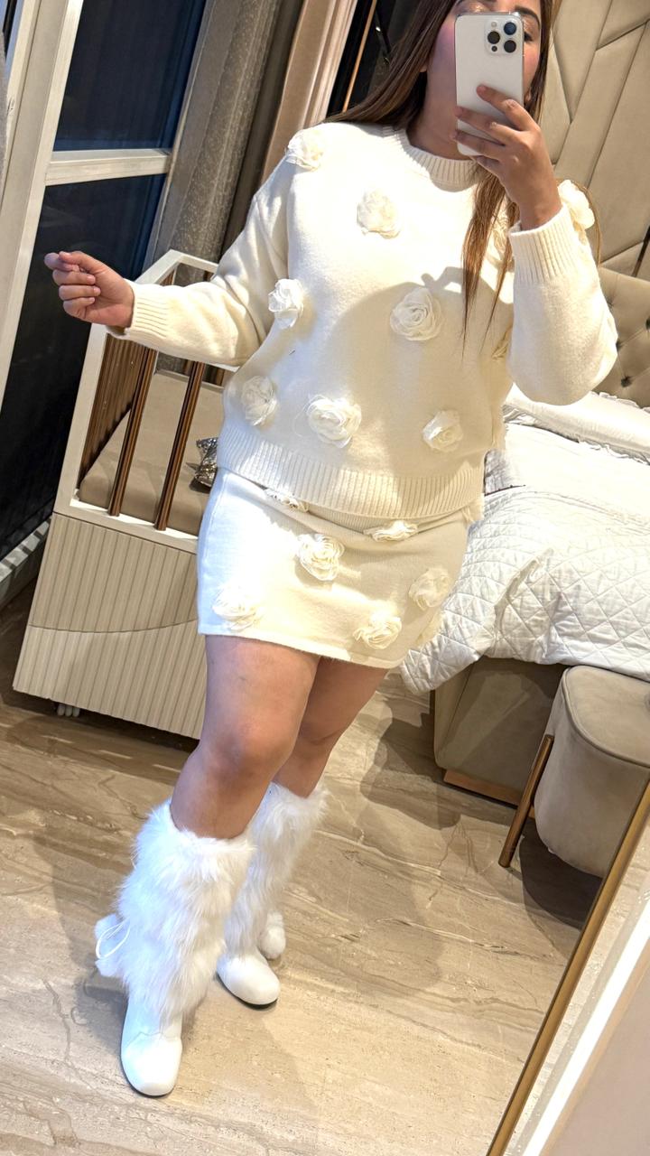 Florique Woolen Set- Red, Black, White, Brown