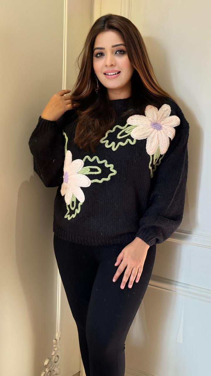 Bloome  Woolen Sweater- Orange,Black, Green