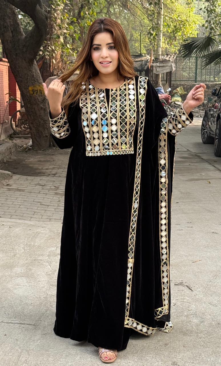 Zarvisha Velvet Anarkali- Purle, Black