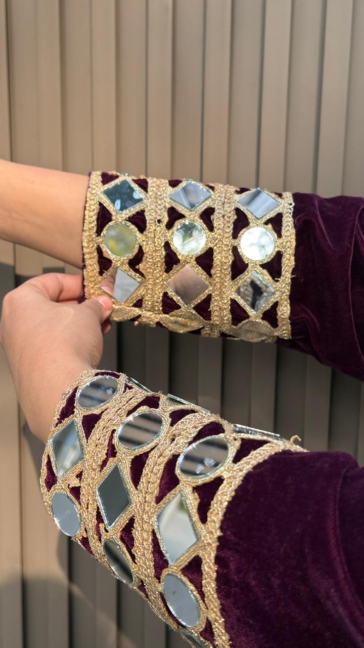 Zarvisha Velvet Anarkali- Purle, Black