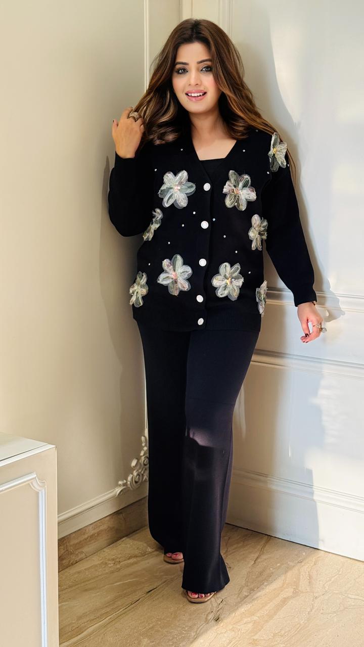 Floria Warm Cordset- Blue, Brown, Black, White