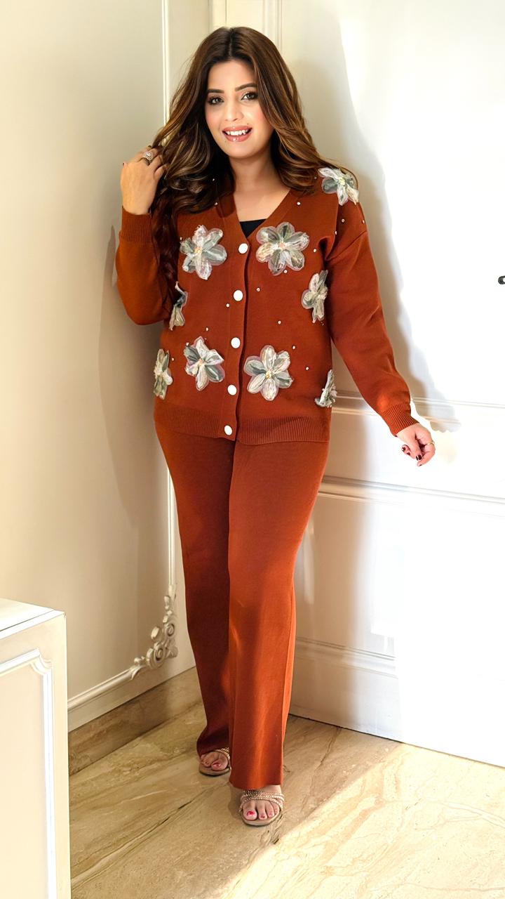 Floria Warm Cordset- Blue, Brown, Black, White