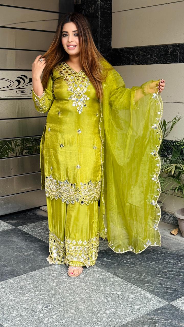 Zehlin Crape Plazo Suit Set- Green, Pink