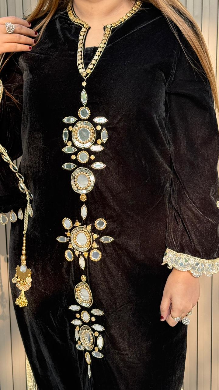Sareya Kurti- Green, Black