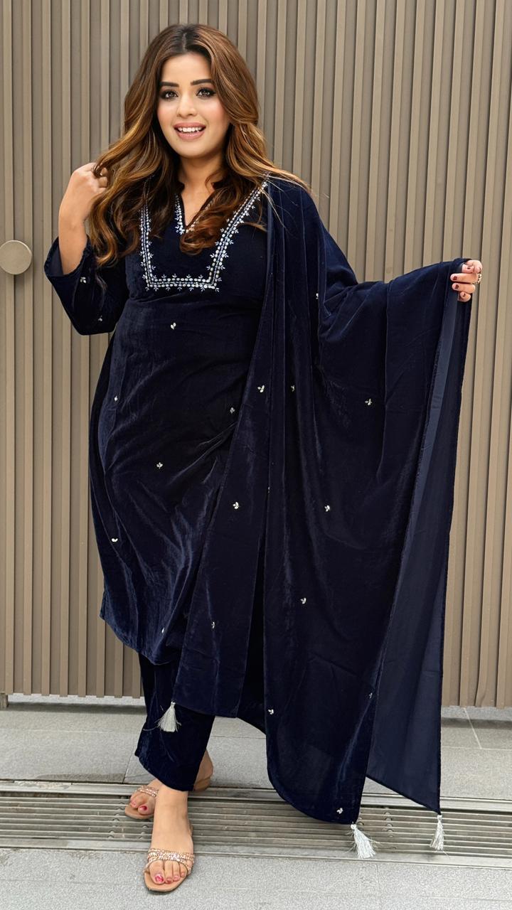 Maviye Blue Velvet Suit Set