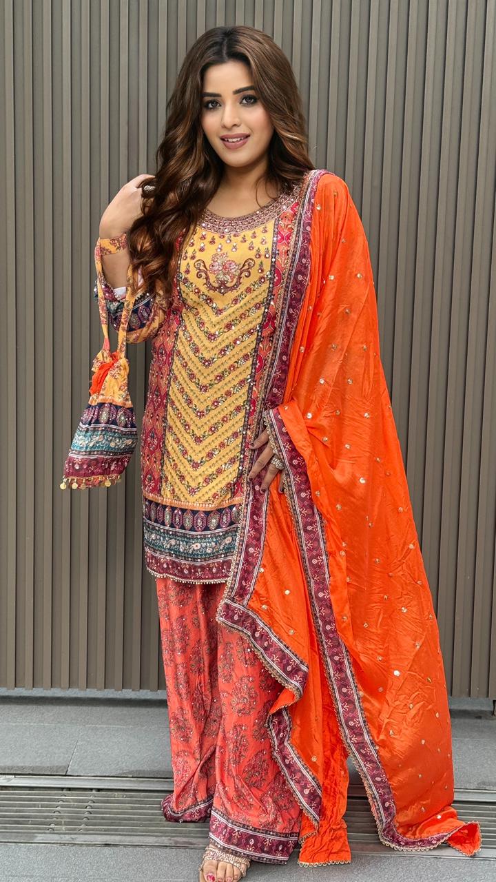 Sumayye Velvet Suit Set- Orange