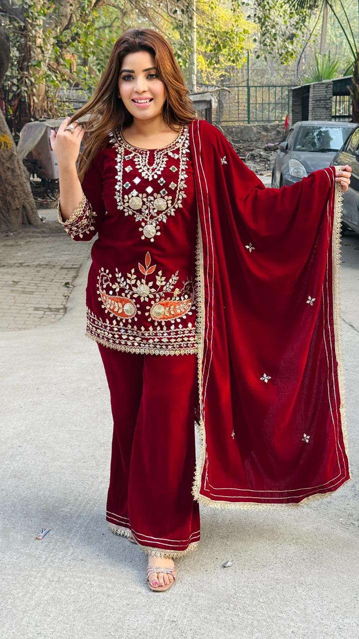 Nesrin Velvet Kurta Suit Set- Green, Blue, Red