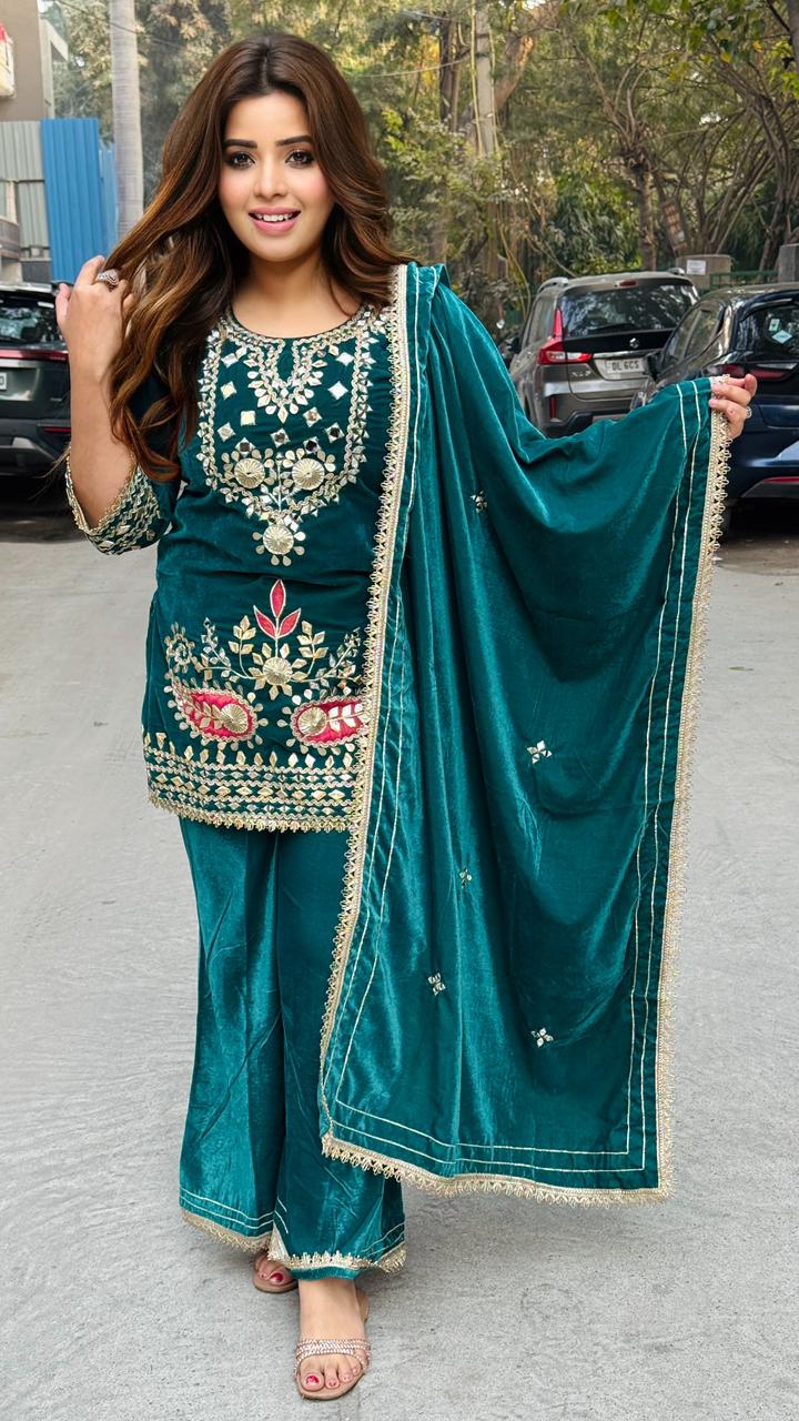 Nesrin Velvet Kurta Suit Set- Green, Blue, Red