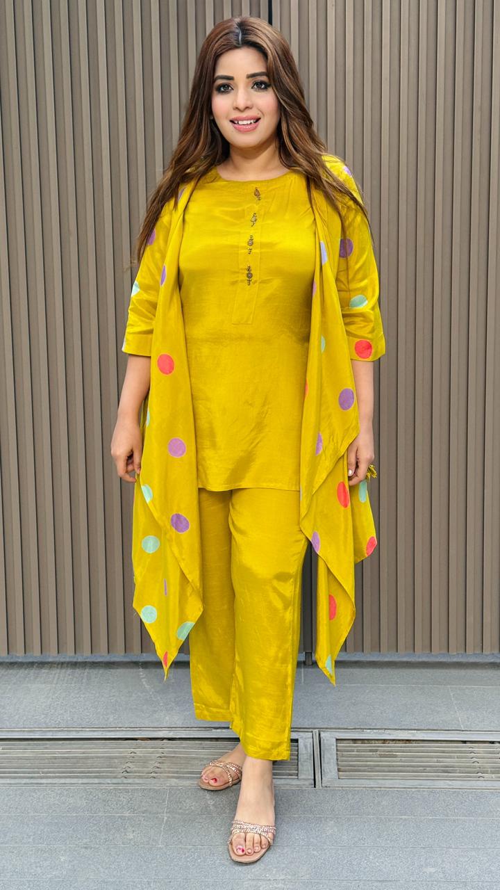 Olira Shrug Kurti Set- Yellow, Green