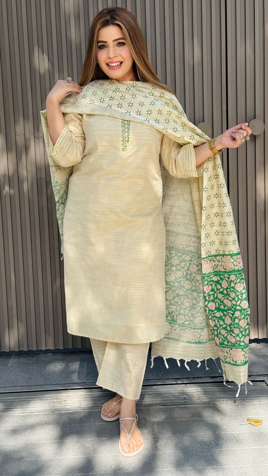 Riyanaah Suit Set