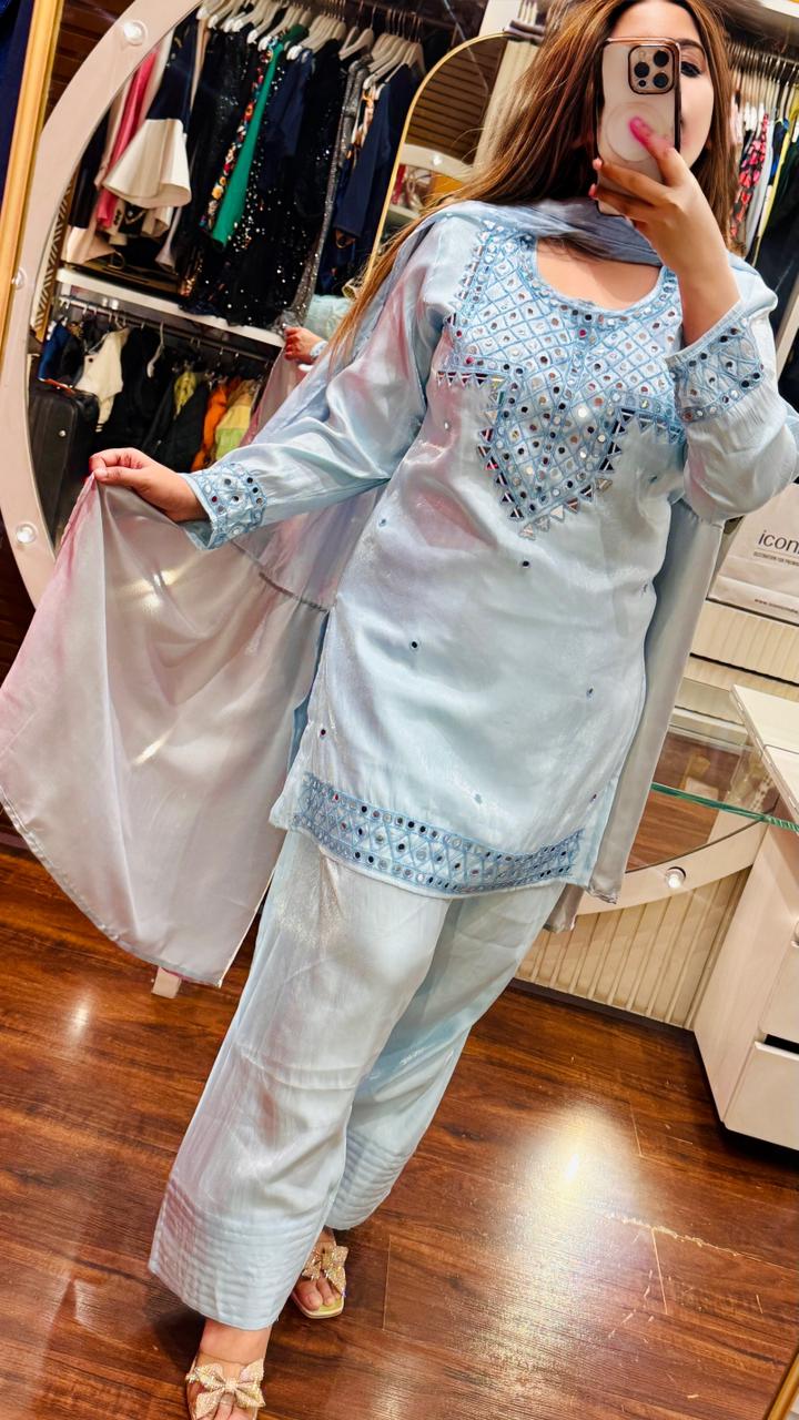 Aaviraah Organza Farshi Set- Beige, Black, Blue