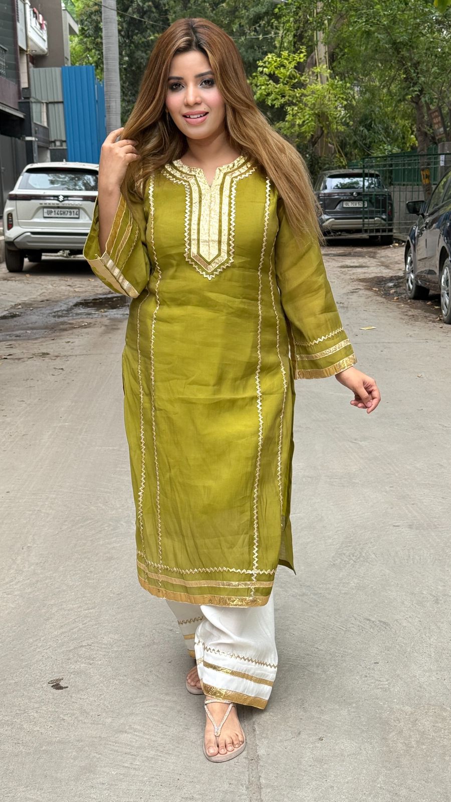 Zehara Farshi Silk Set- Purple, Green, Red