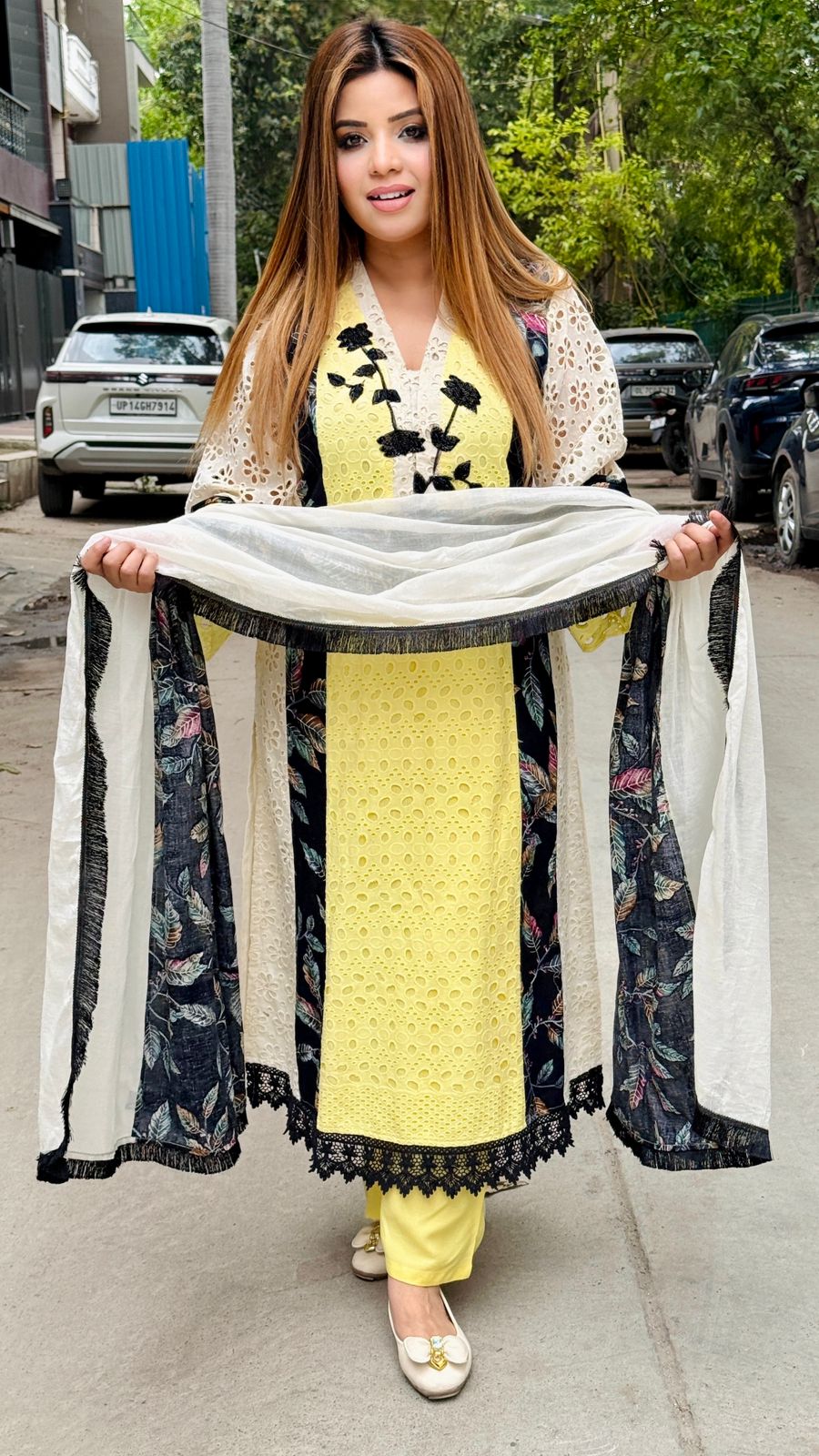 Zivaira Schiffli Set- Yellow