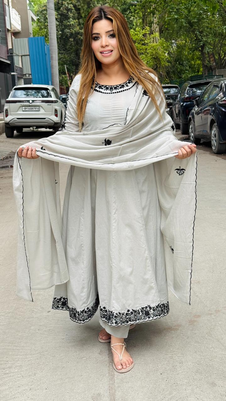 Anveera Anarkali Set- Grey