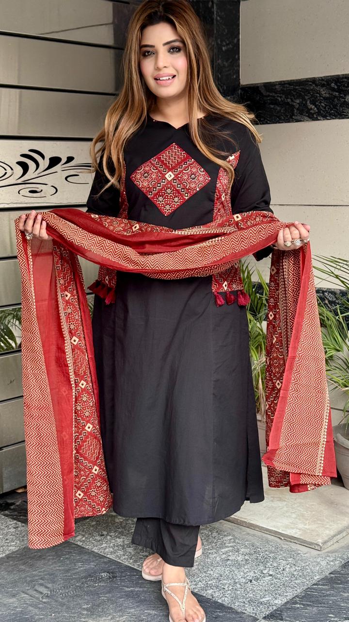 Charulata Cotton Suit Set- Red
