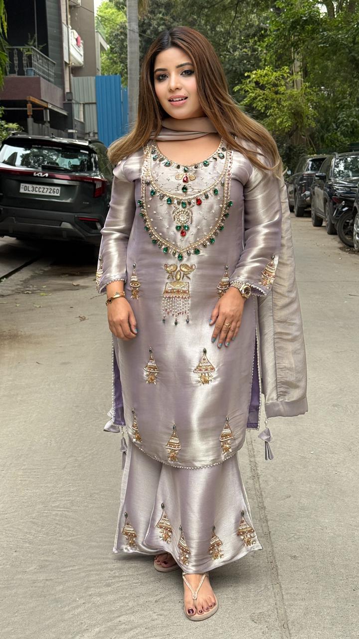 Zaranshi Organza Suit Set- Lavender, Green, Beige