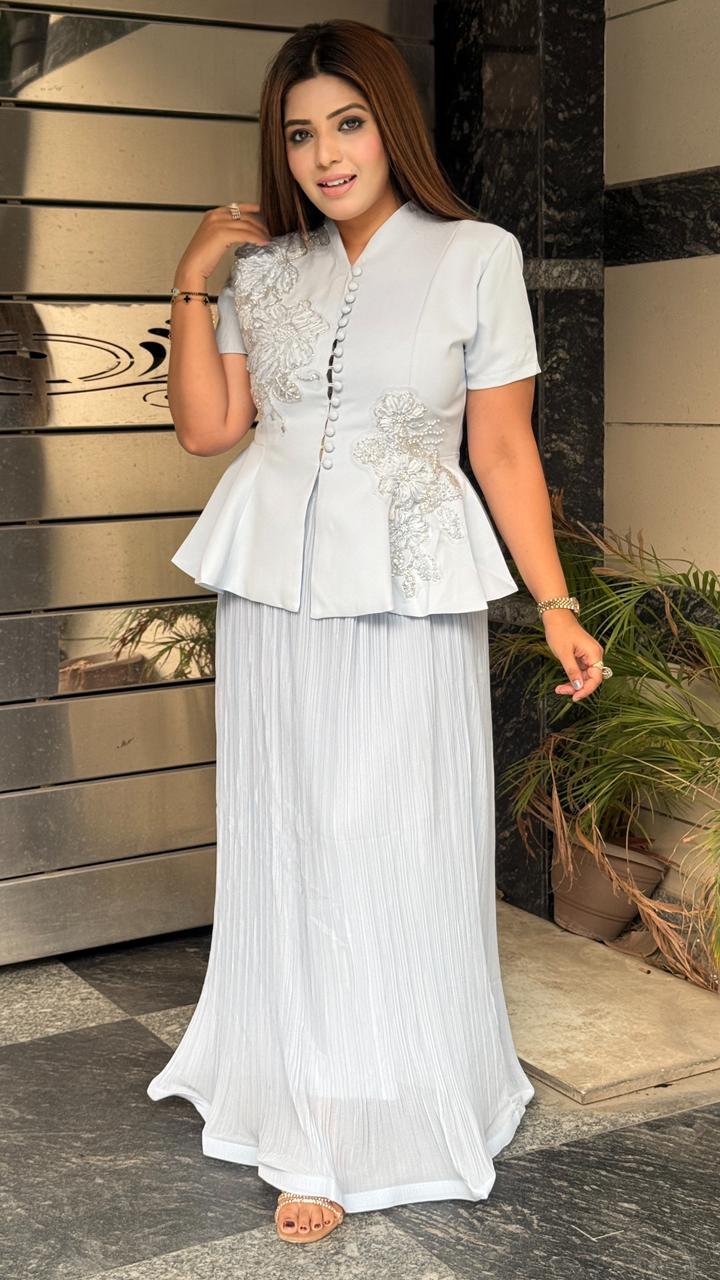 Aavirika Dori Skirt Set- White, Black