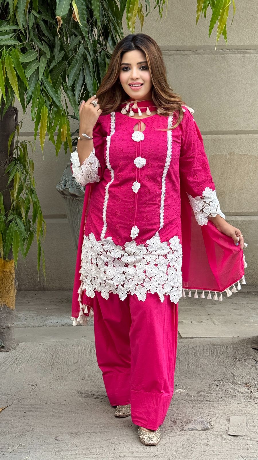Aashi Salwar Suit Set- Magenta