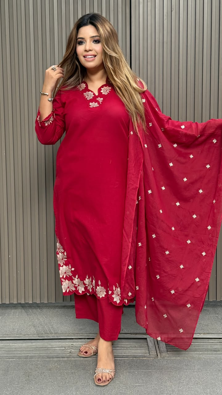 Mehrvika Mal Cotton Suit Set- Beige, Magenta
