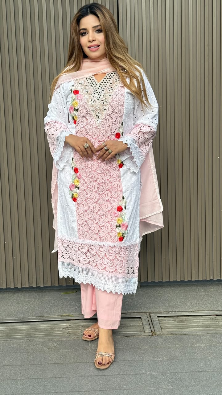 Madhavi Pakistani Suit Set- Pink