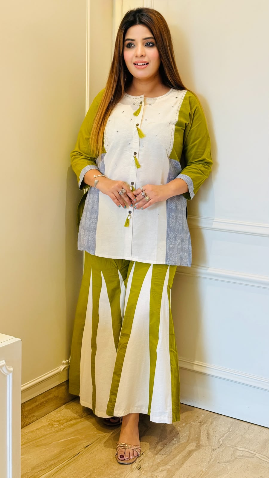 Aarushi Cotton Bell Bottom Set- Green