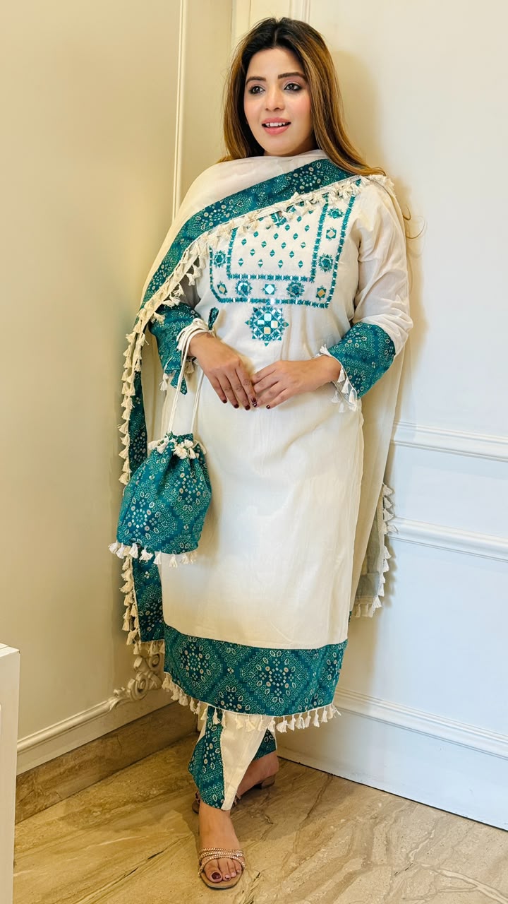 Ekta Cotton Suit Set- Red, Green