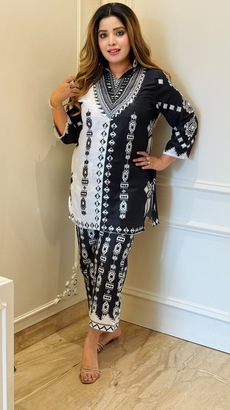 Tanishka Crepe Cordset- Black