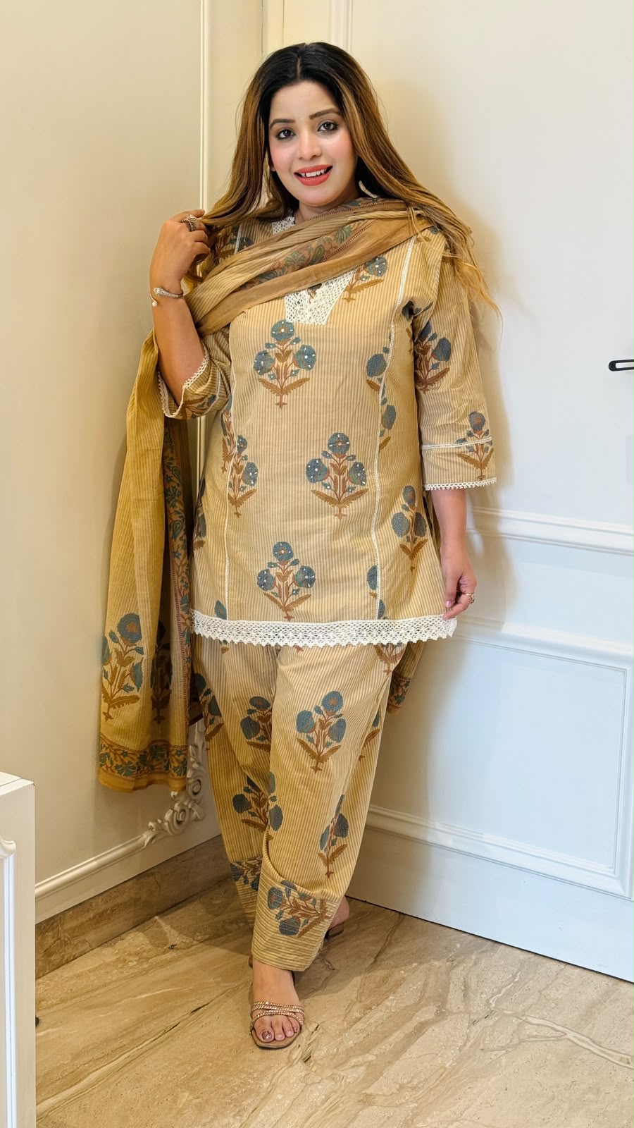 Aarika Farshi Salwar Suit Set- Brown
