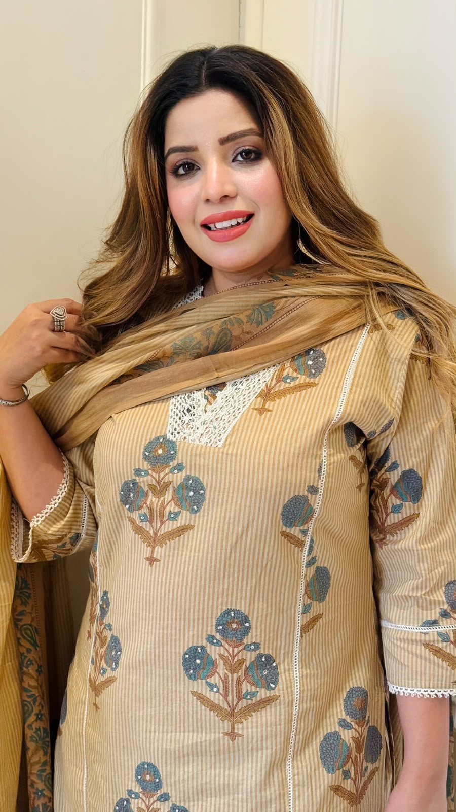 Aarika Farshi Salwar Suit Set- Brown
