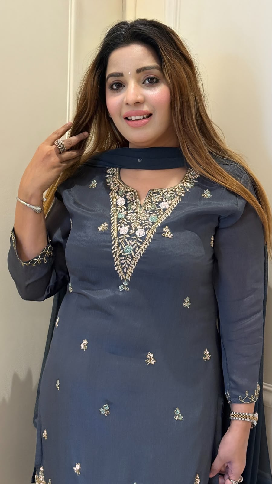 Raaya Chinnon Suit Set- Grey