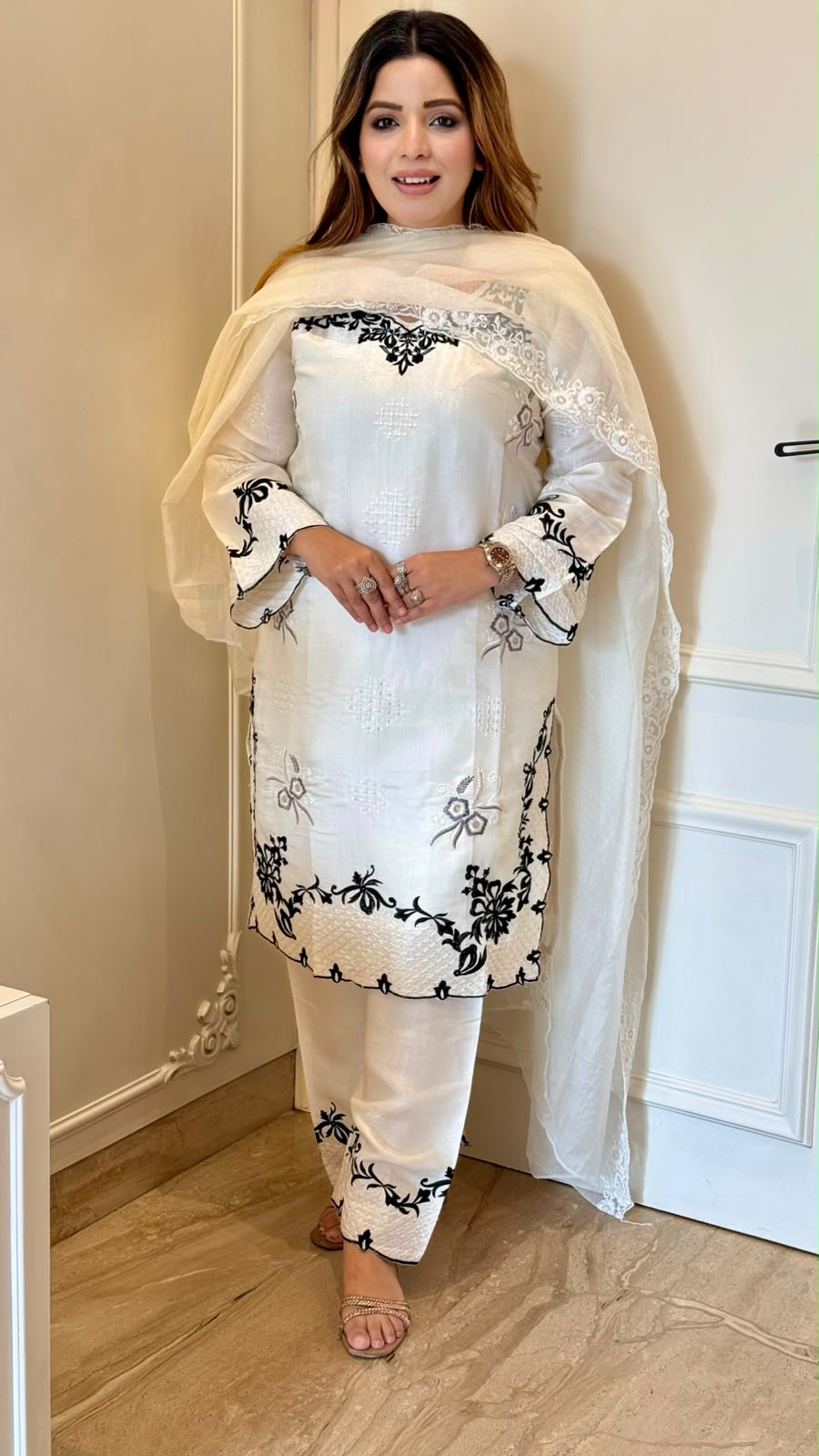 Kiya Pure Maslin Suit Set- White, Blue, Yellow
