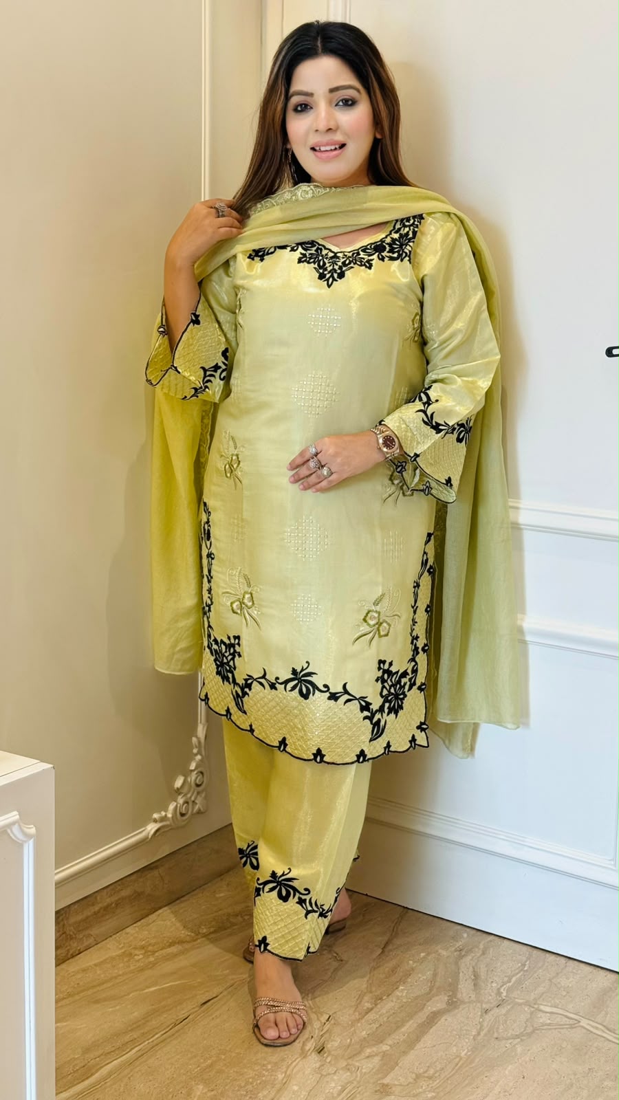 Kiya Pure Maslin Suit Set- White, Blue, Yellow