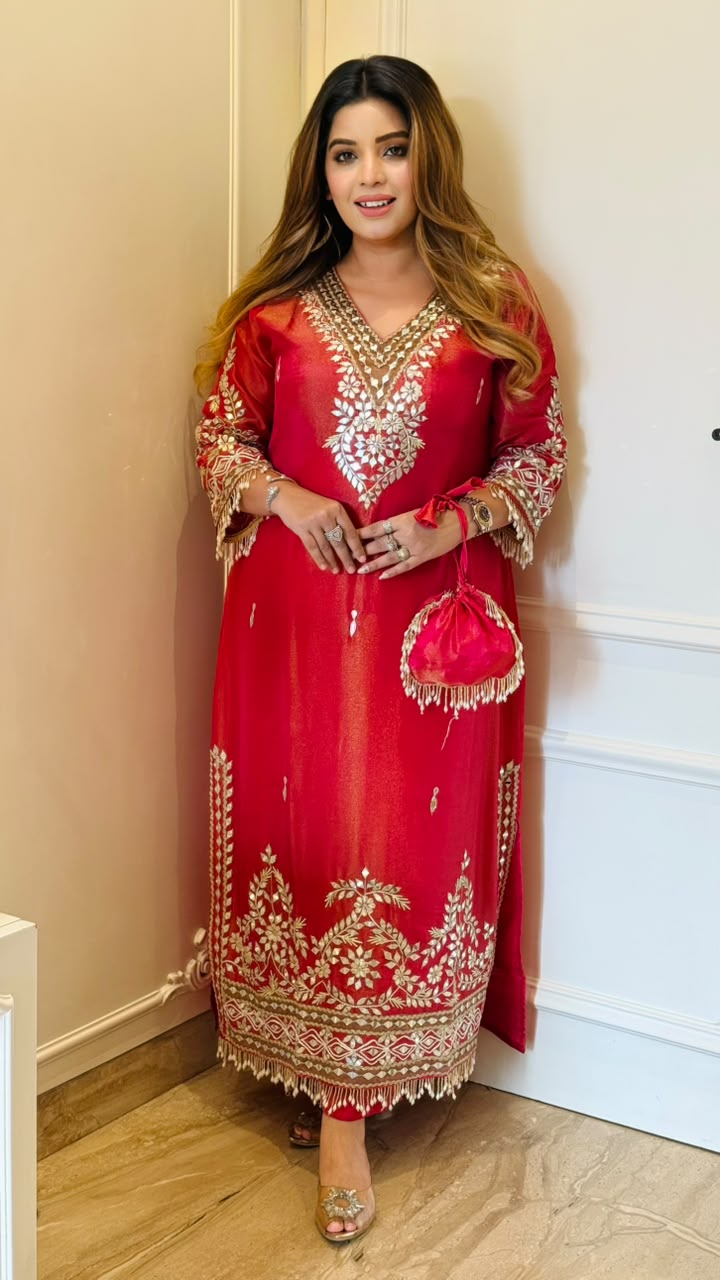 Anushri Shimmer Firaan Set- Pink