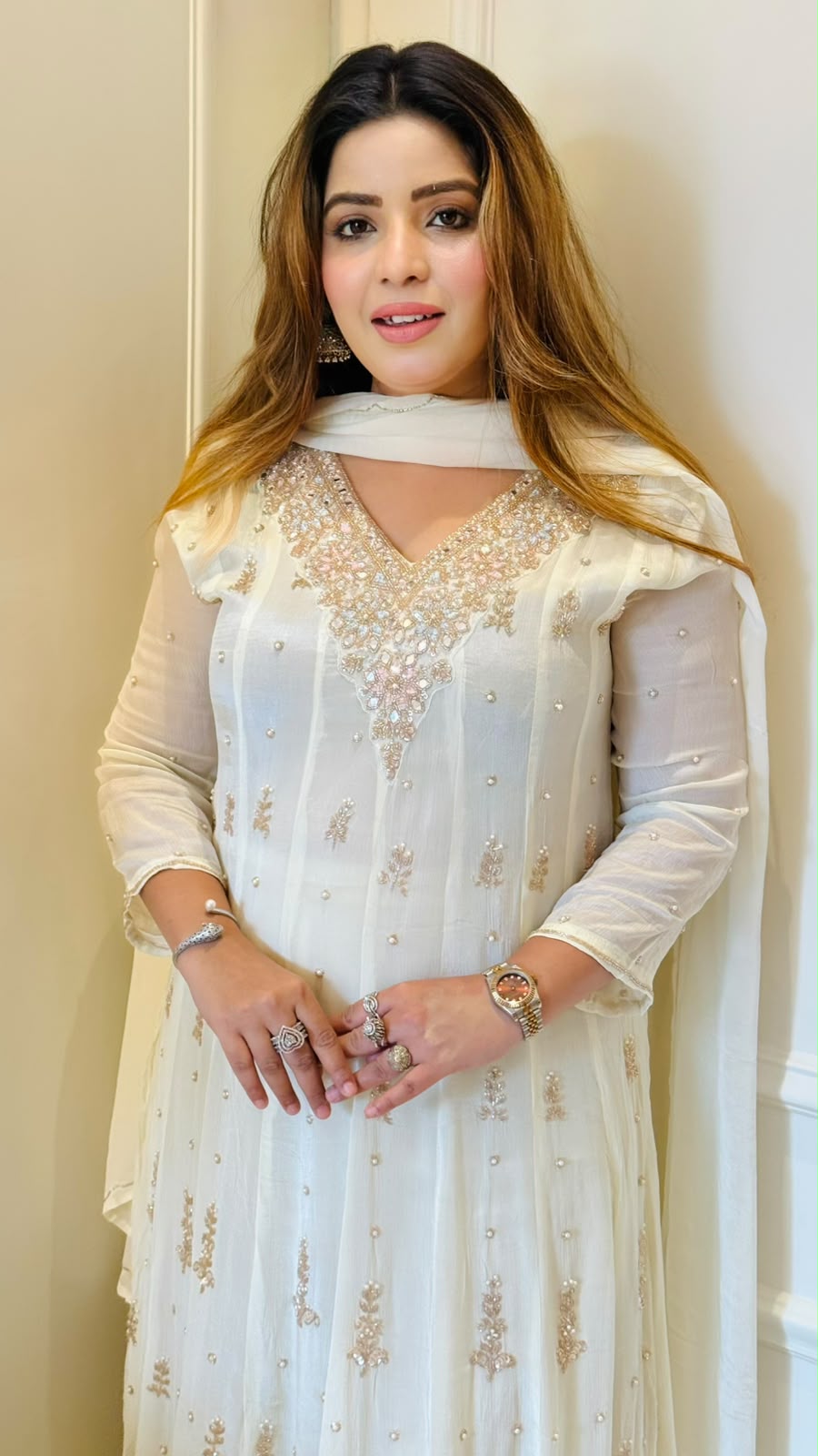 Mrinmayi Chinnon Anarkali Suit Set= White