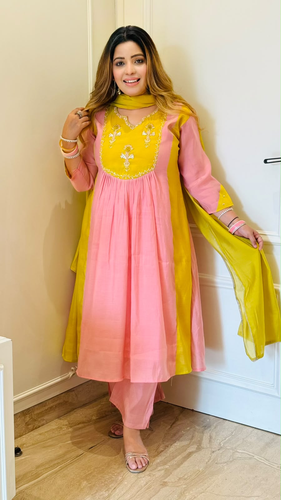 Akshi Maslin Anarkali Suit Set- Pink