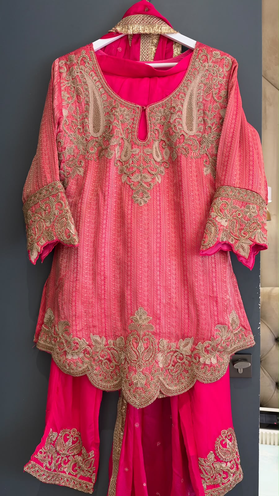 Hani Chinnon Banarasi Suit Set- Red, Pink, Purple