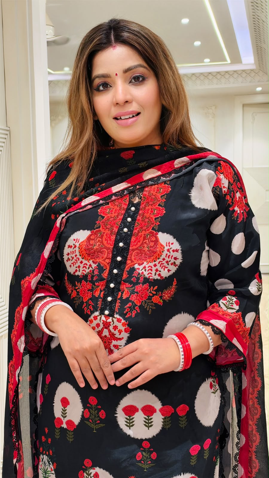 Yami Crepe Pakistani Suit Set- Black