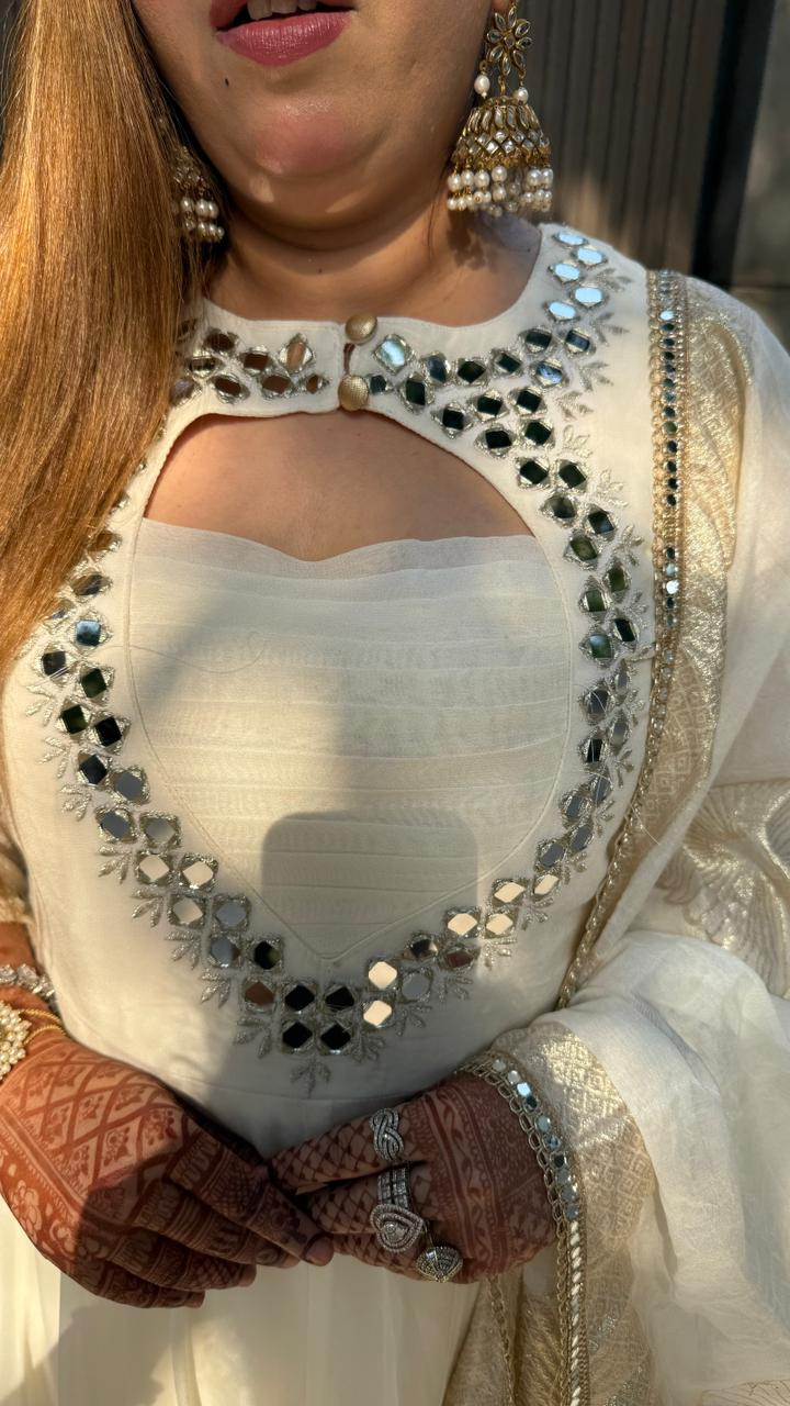 Aarvi Anarkali Set- White, Purple, Red, Black