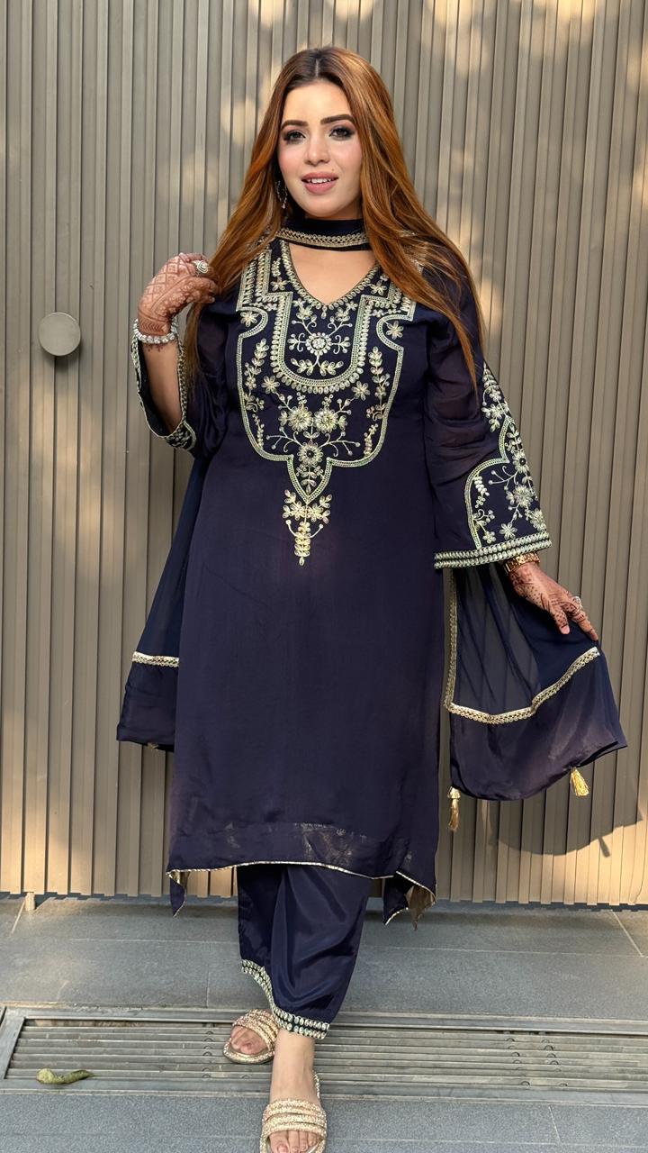 Aavira Suit Set- Pink, Navy