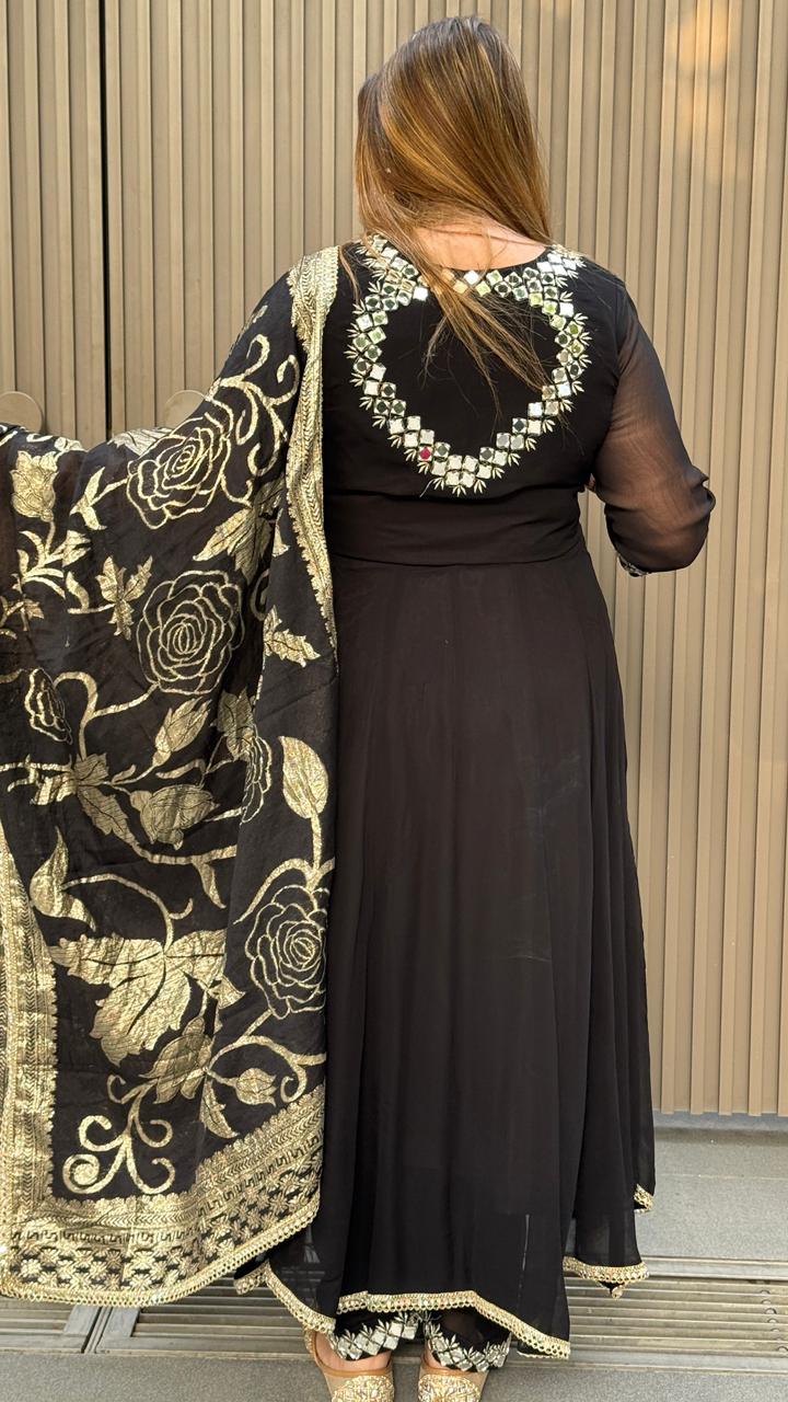 Aarvi Anarkali Set- White, Purple, Red, Black