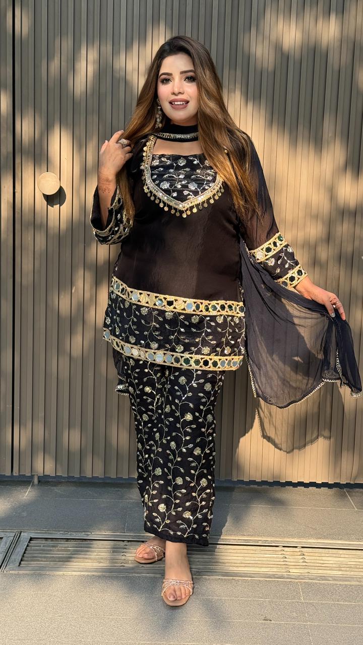 Malvika Suit- Magenta, Pink, Black